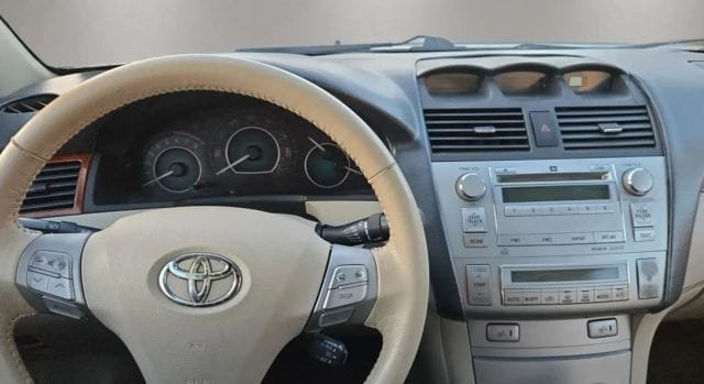 2008-Toyota-Solara-SLE Convertible 2D