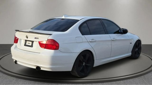 2010-BMW-3 Series-335i Sedan 4D