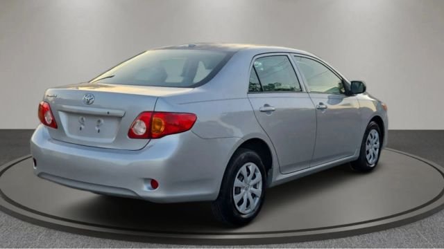 2010-Toyota-Corolla-Sedan 4D
