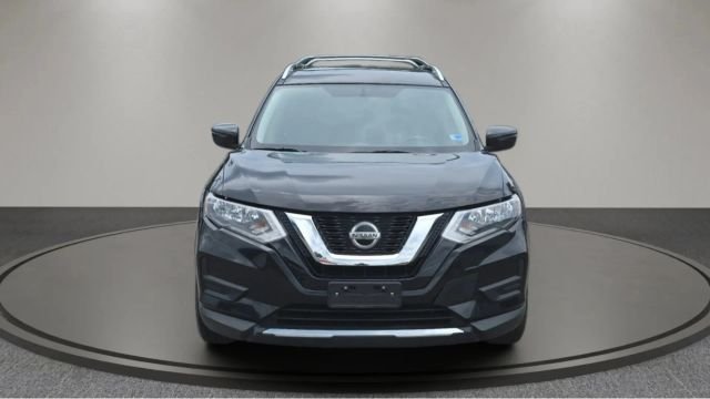 2018 Nissan Rogue SV - Photo 2