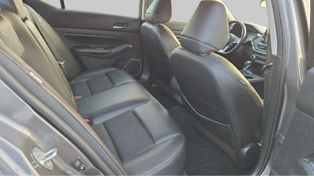 2022 Nissan Altima SR - Photo 13