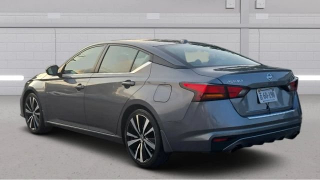 2022 Nissan Altima SR - Photo 7