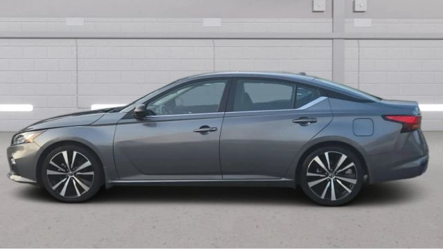 2022 Nissan Altima SR - Photo 8